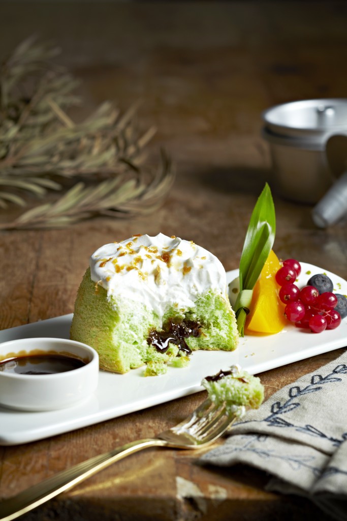 Gula Melaka Pandan Cake